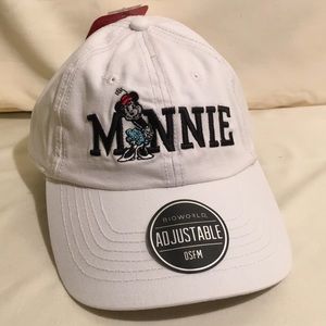 Minnie Mouse Disney hat white